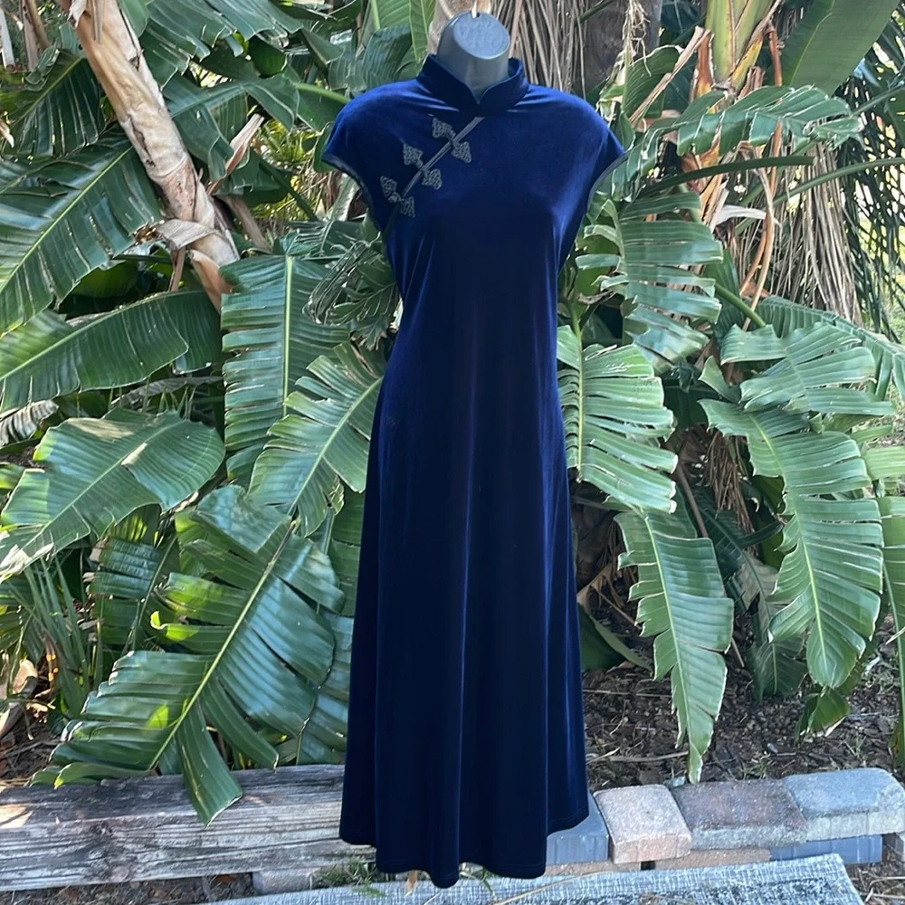 Vintage velvet Chong Sam maxi dress - Picture 5 of 8
